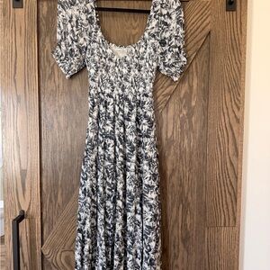 Abercrombie & Fitch Navy and White Floral Midi Dress
